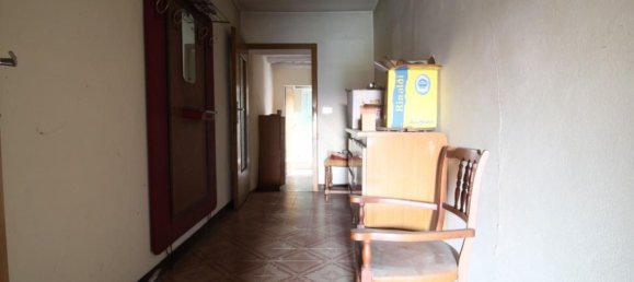 8 rooms Villa in Luzzara, Italy No. 22798 6