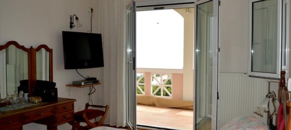 Villa de 8 dormitorios en Marathon, Greece No. 6248 9