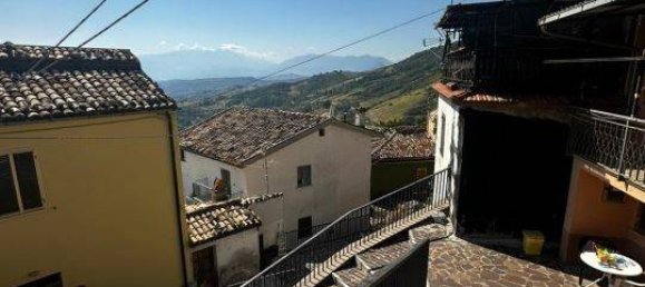 Villa de 3 dormitorios en Villa Celiera, Italy No. 342111 10