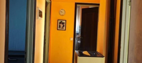 3 rooms Apartment in Lonate Pozzolo, Italy No. 32746 2