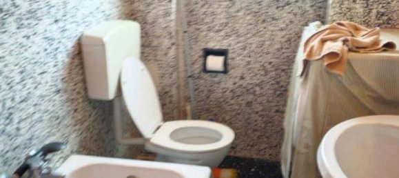 3 rooms Apartment in Lonate Pozzolo, Italy No. 32746 14