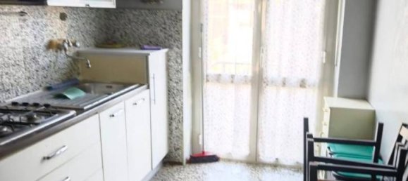 3 rooms Apartment in Lonate Pozzolo, Italy No. 32746 5