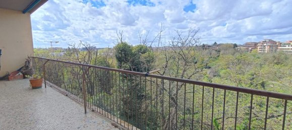 5 rooms Apartment in Rome, Italy No. 11171 10