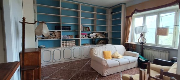 5 rooms Apartment in Rome, Italy No. 11171 5