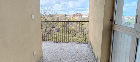 5 rooms Apartment in Rome, Italy No. 11171 8