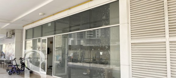 Laden in Business Bay, UAE 445.4m², Nr. 15143 10