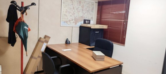 Склад 800м² в Л'Оспиталет-де-Льобрегат, Испания № 163825 2