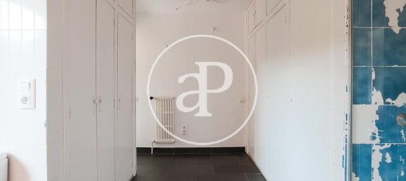 5 bedrooms House in Godella, Spain No. 25129 13