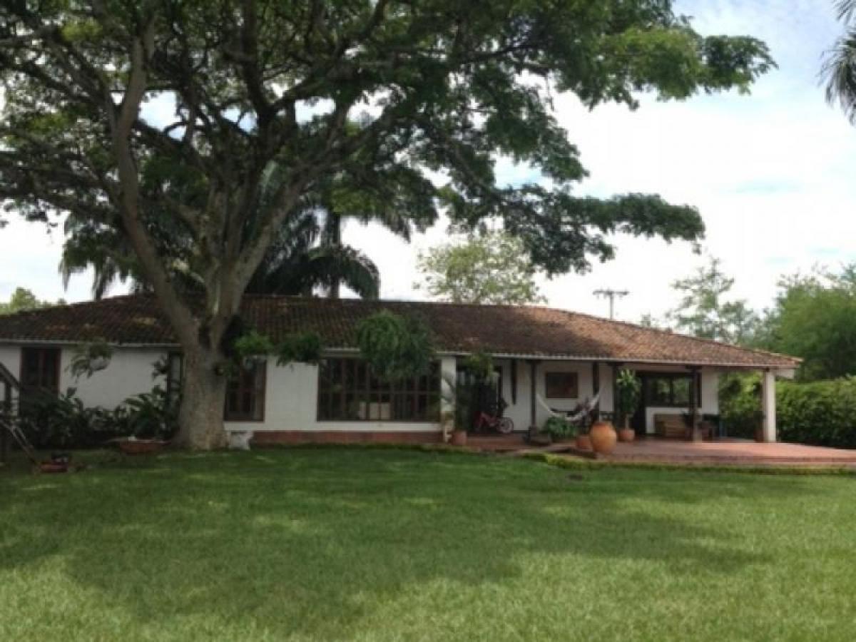 3 chambres Maison à Valle del Cauca, Colombia No. 2133