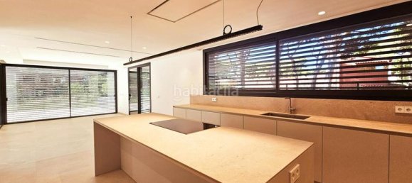 5 bedrooms House in Gava, Spain No. 73270 5