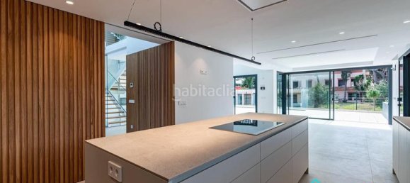 5 bedrooms House in Gava, Spain No. 73270 30