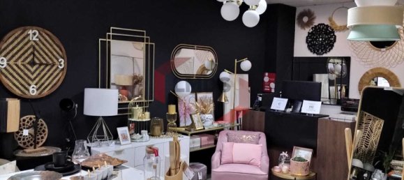 Gewerbliche Immobilie in Gondomar, Portugal 37m², Nr. 72152 5