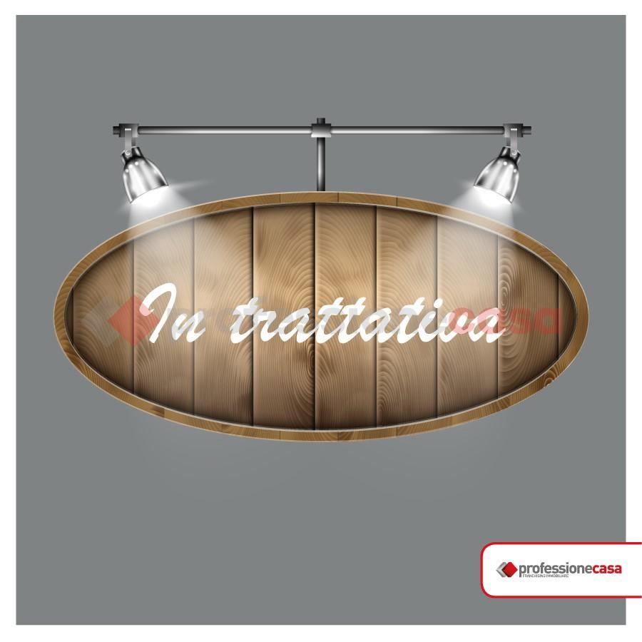 4غرفة شقة في Roccapiemonte, Italy رقم 7552