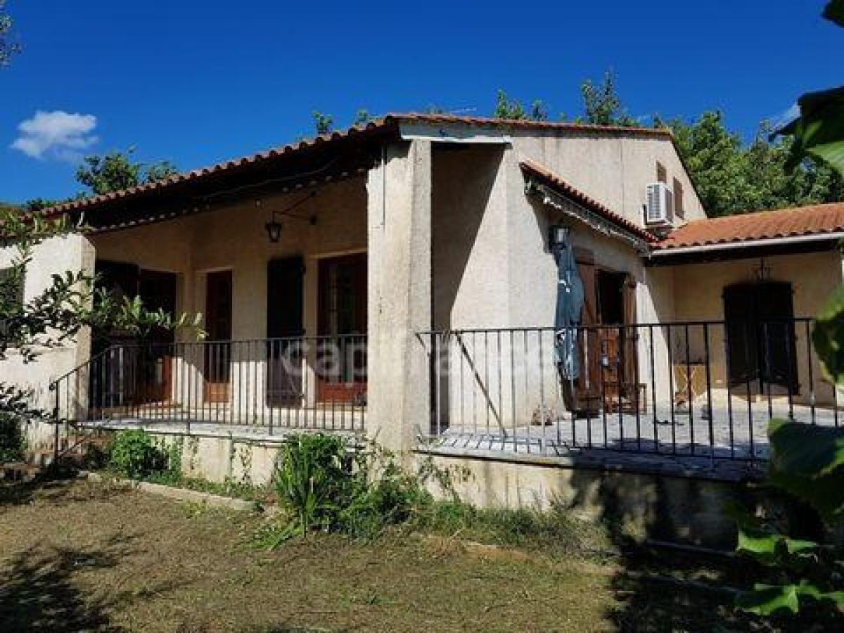 Casa de 4 dormitorios en Seillans, France No. 11906