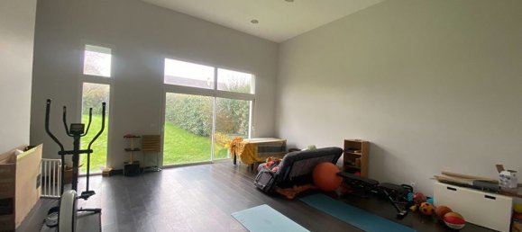 6 bedrooms House in Mayenne, France No. 363182 4