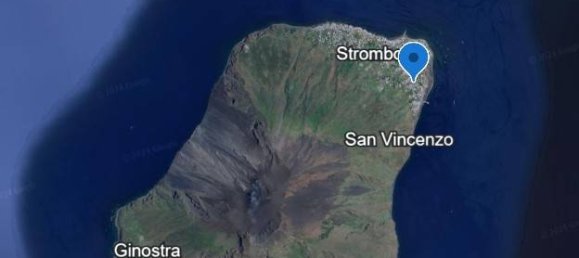 3 bedrooms Villa in Lipari, Italy No. 37959 3