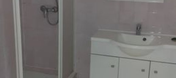 2 Schlafzimmer Haus in Saint-Pierre-le-Moutier, France, Nr. 355302 3