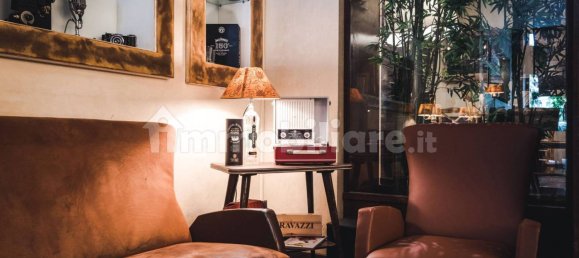 2 rooms Commercial property in Rome, Italy No. 311799 5