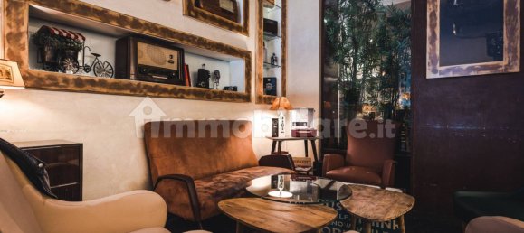 2 rooms Commercial property in Rome, Italy No. 311799 3