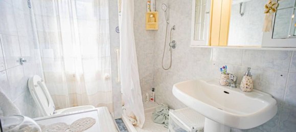 4 rooms Apartment in Bari, Italy No. 28735 29