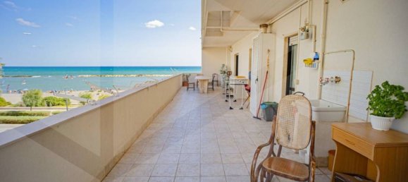 4 rooms Apartment in Bari, Italy No. 28735 50