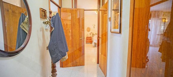 4 rooms Apartment in Bari, Italy No. 28735 27