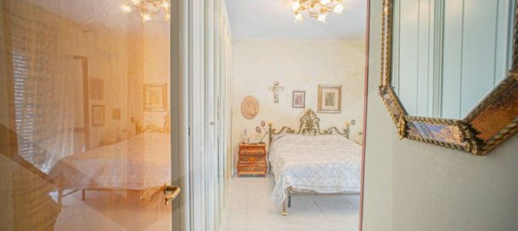 4 rooms Apartment in Bari, Italy No. 28735 30