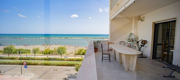 4 rooms Apartment in Bari, Italy No. 28735 16