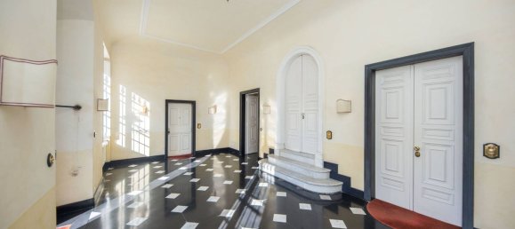 9 rooms Apartment in Genoa, Italy No. 180900 38