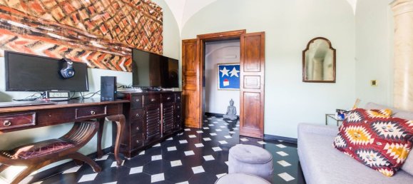 9 rooms Apartment in Genoa, Italy No. 180900 7
