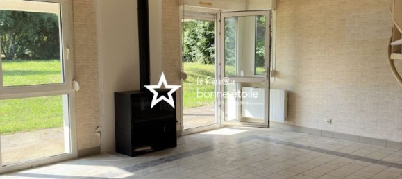 4 chambres Maison à Richebourg, France No. 253601 3