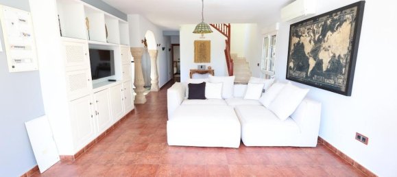 4 Schlafzimmer Wohnung in Villamartin, Spain, Nr. 365617 19