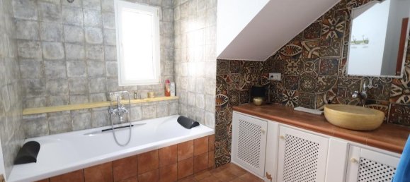 4 Schlafzimmer Wohnung in Villamartin, Spain, Nr. 365617 4