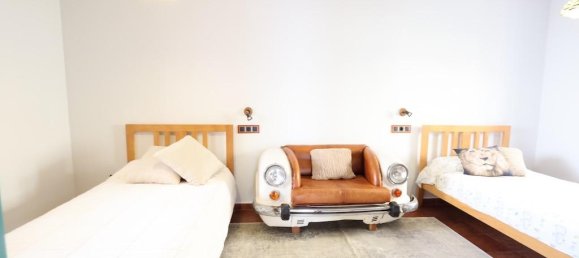 4 Schlafzimmer Wohnung in Villamartin, Spain, Nr. 365617 2