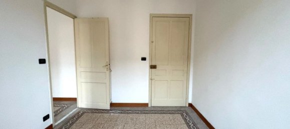 4-salle Appartement à Ventimiglia, Italy No. 199225 3