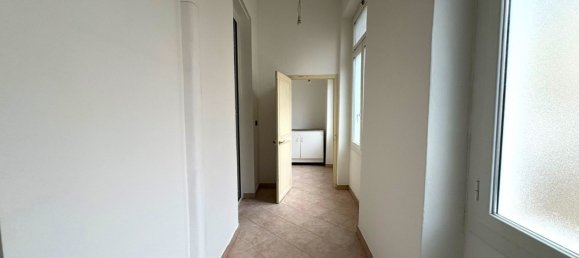 4-salle Appartement à Ventimiglia, Italy No. 199225 8