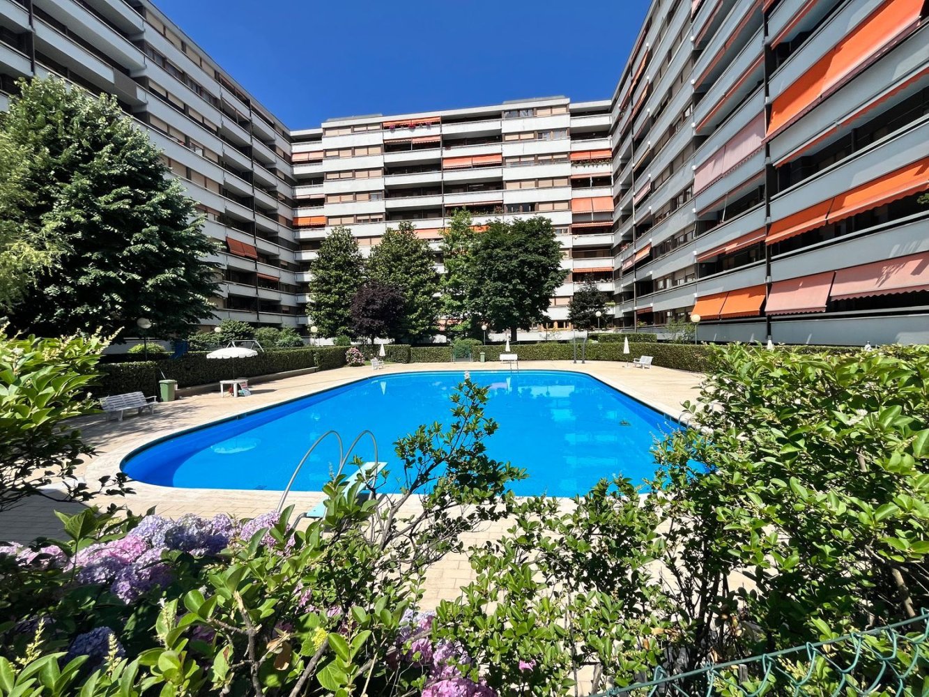 5 rooms Apartment in Turin, Italy No. 53274