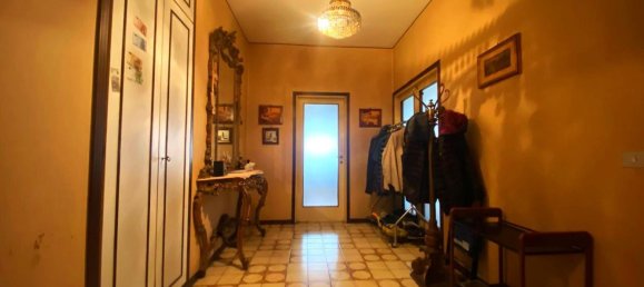 5 rooms Apartment in Turin, Italy No. 53274 14