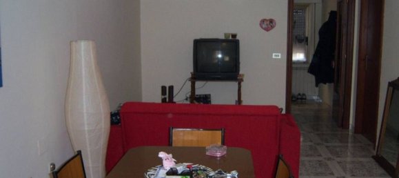 8-salle Appartement à Spoltore, Italy No. 28318 10