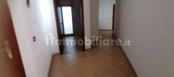 Квартира с 4 спальнями в Маскали, Италия № 136270 8