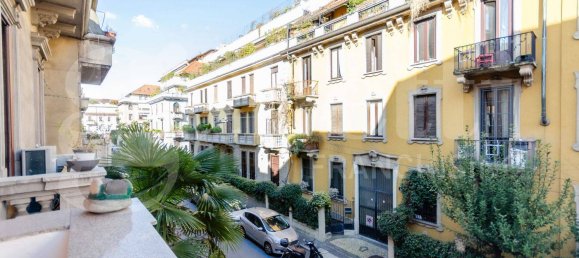 5 bedrooms Villa in Milan, Italy No. 314110 20