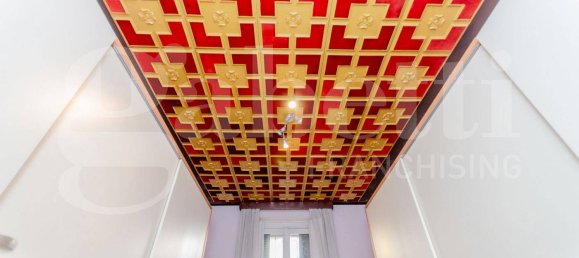 5 bedrooms Villa in Milan, Italy No. 314110 18