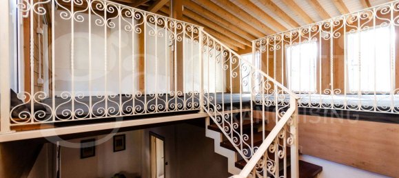 5 bedrooms Villa in Milan, Italy No. 314110 23