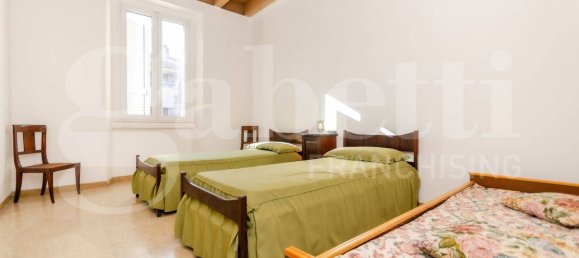 5 bedrooms Villa in Milan, Italy No. 314110 21