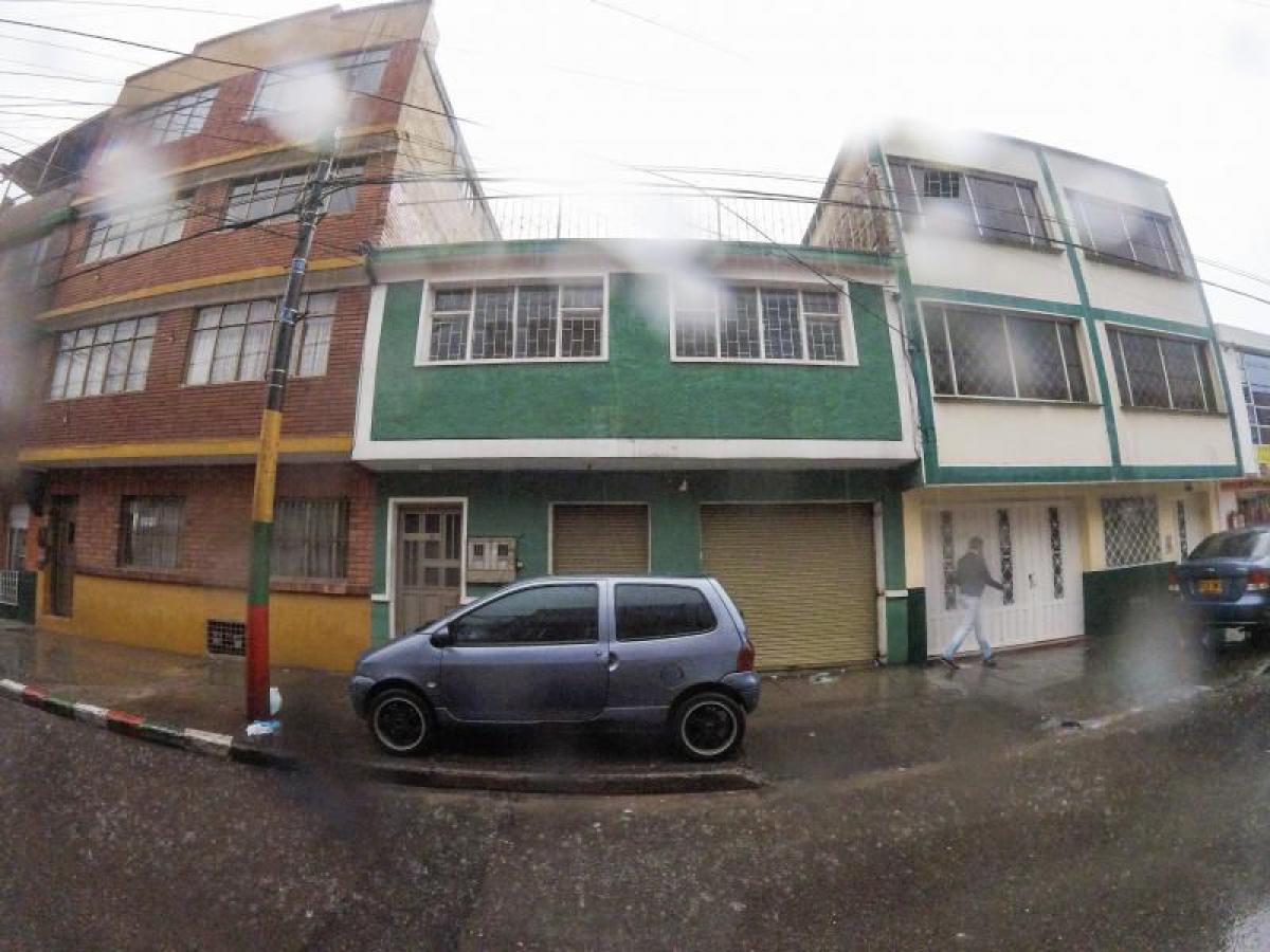 5 bedrooms House in Bogota, Colombia No. 10920