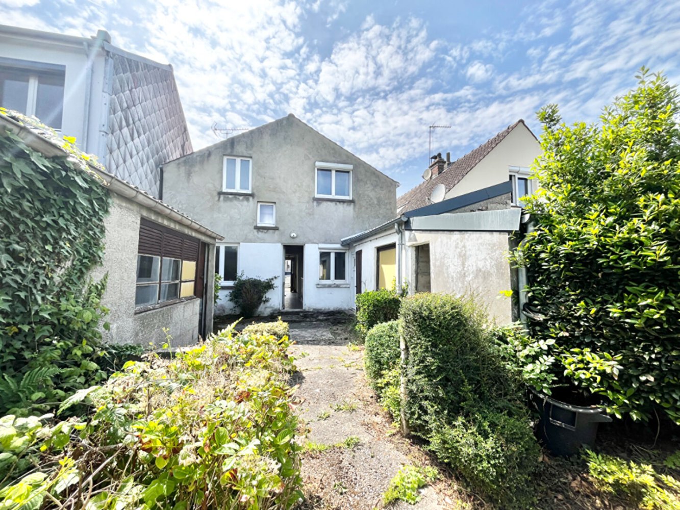 Casa de 4 dormitorios en Cucq, France No. 60475