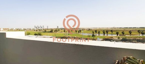 Moradia em banda T3 em Dubai, UAE N.º 24289 2