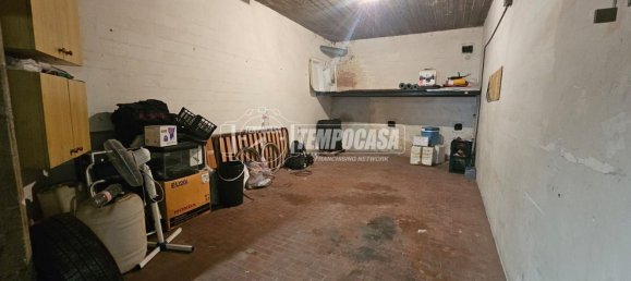 Garage à Rome, Italy No. 306675 7