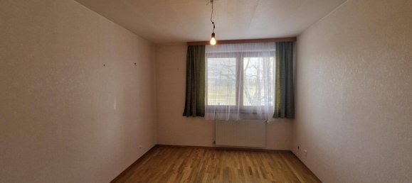 12 rooms House in Grossweikersdorf, Austria No. 140932 3