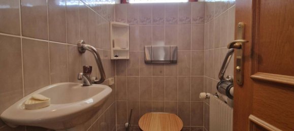 12 rooms House in Grossweikersdorf, Austria No. 140932 8